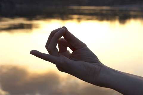 Hridaya Mudra – Australian School of Meditation & Yoga