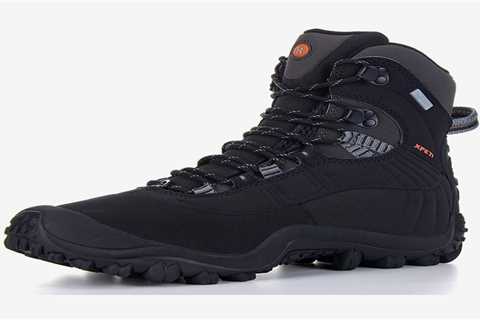 Buying a Hiking Boot Men's and Women's