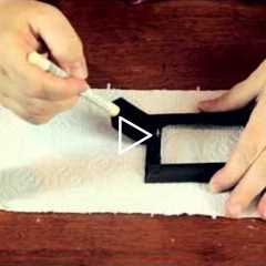 How to Paint Metal Picture Frames : Crafty Tips
