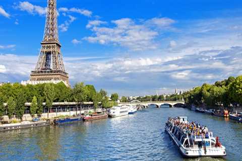 How much is a boat trip in paris?