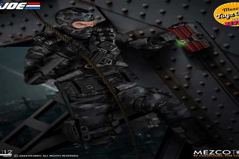 Mezco One:12 Collective G.I. Joe: Cobra Saboteur Firefly