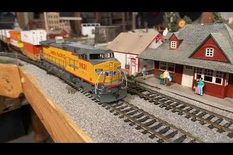 Running HO Trains & Locomotives Live on my Layout