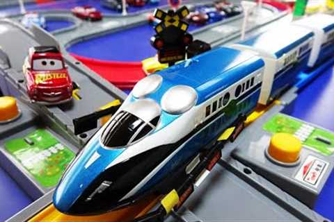 Plarail Thomas the Tank Engine and friends ☆ JR train, railroad crossing, station course