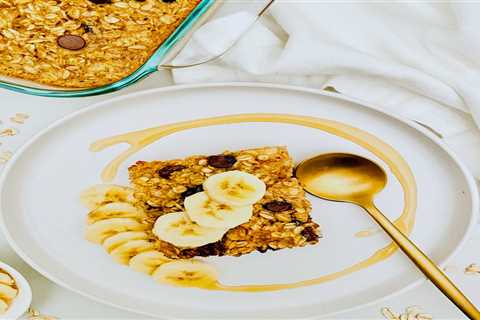 Banana Bread Baked Oatmeal