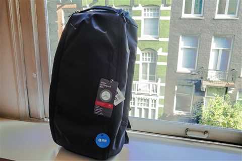 An Honest Peak Design Duffelpack Review: Worth It?