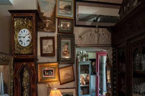 Expert Tips for Determining the Condition of Antique Items